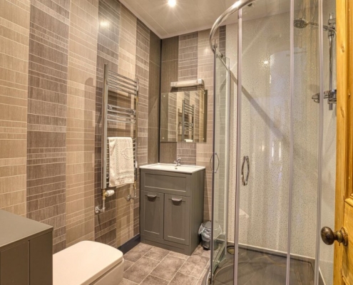 7 Woodlands ensuite